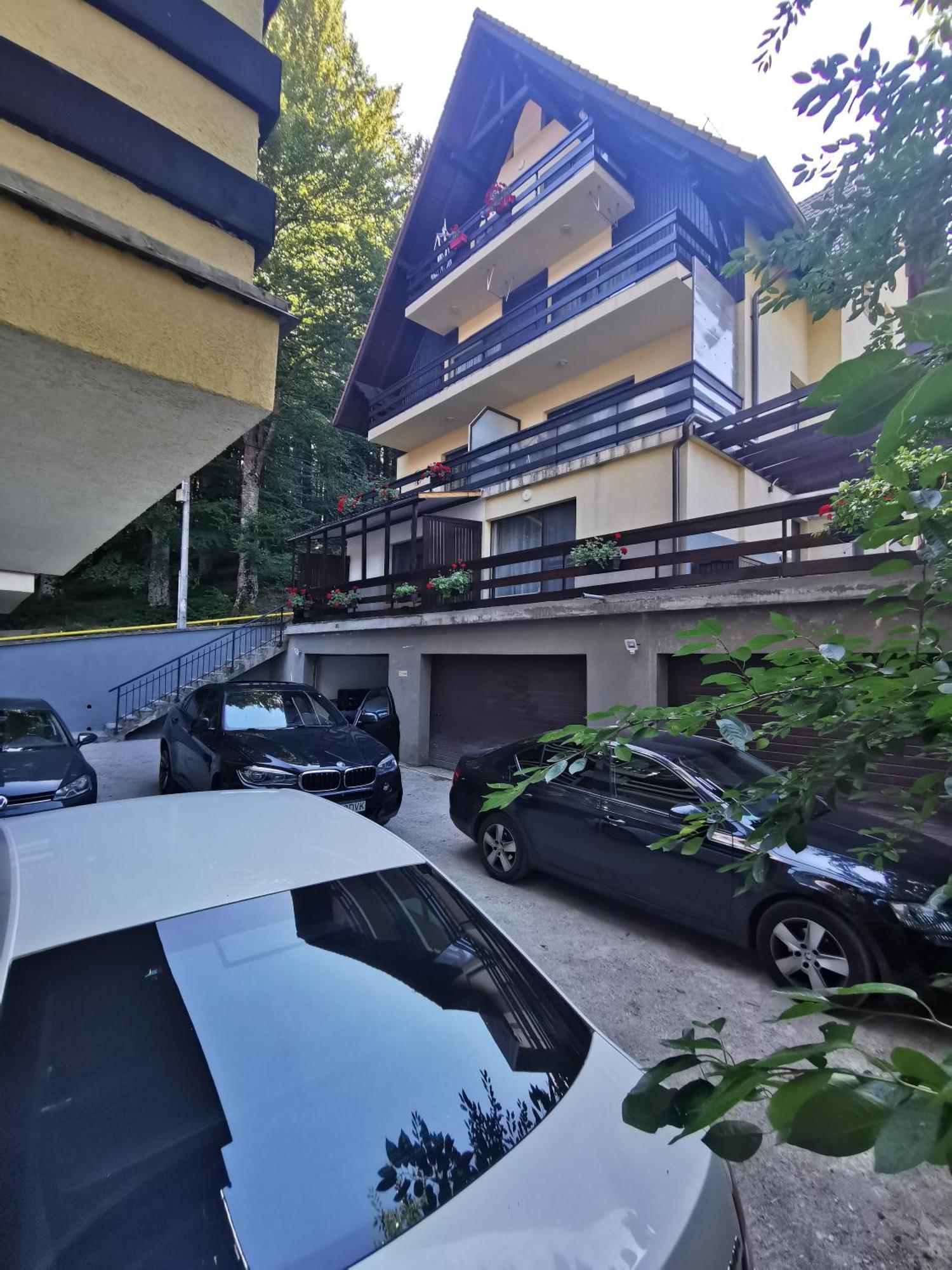 Kalinderu K1 Apartment Busteni